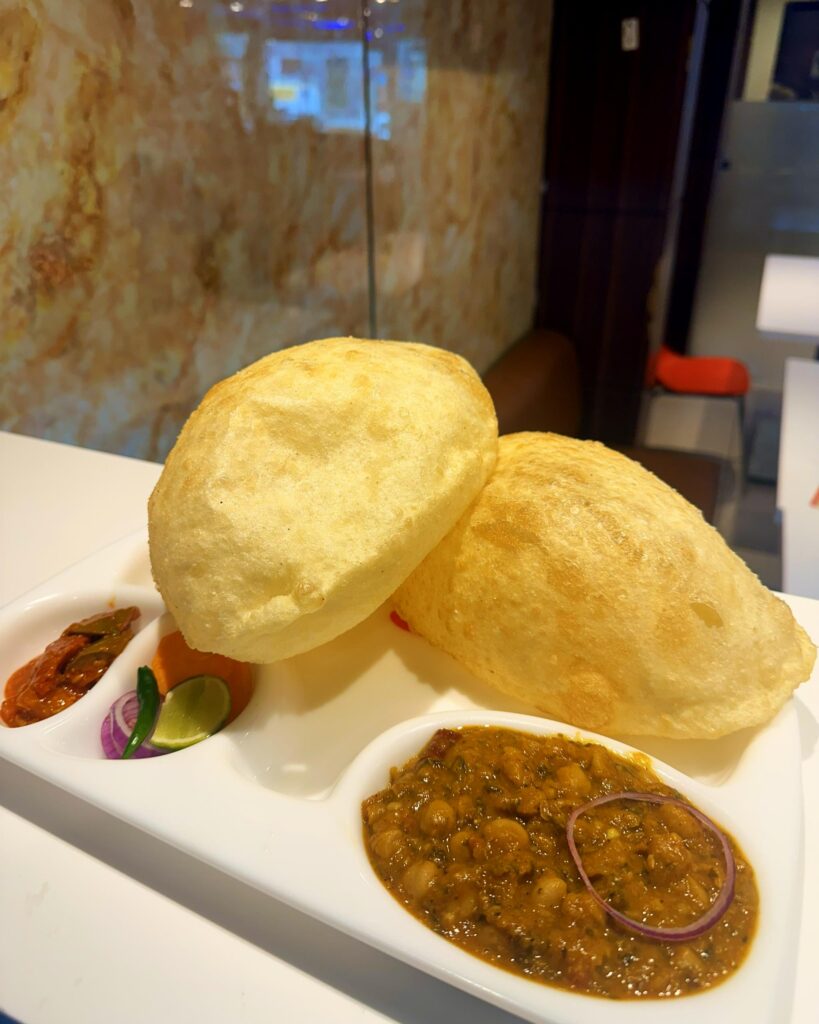 Chola Bhatura (Pure veg Restaurant in Kashmirs)